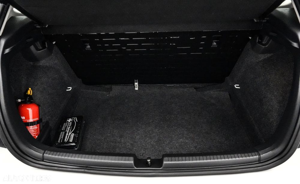 Volkswagen Polo 1.0 Comfortline - 23