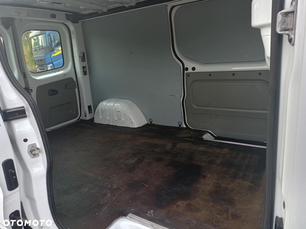 Renault Trafic - 10