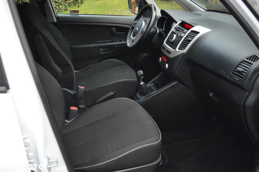 Kia Venga 1.4 CVVT Titanium Collection - 25