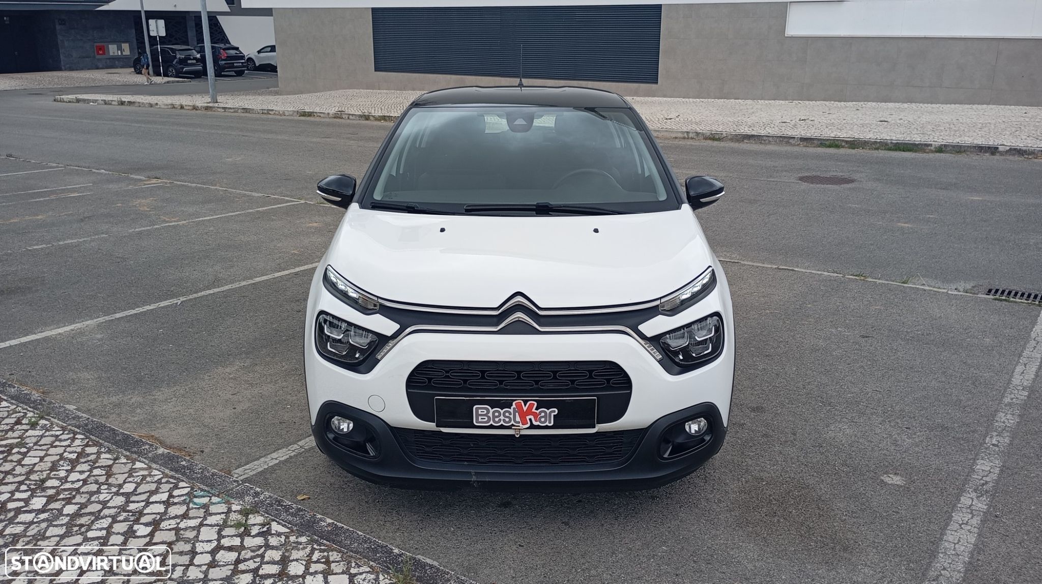 Citroën C3 1.2 PureTech Shine - 1