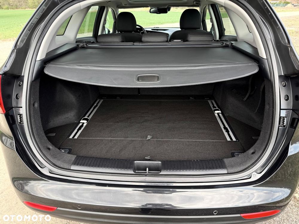 Kia Ceed 1.6 CRDi 128 Platinum Edition - 37