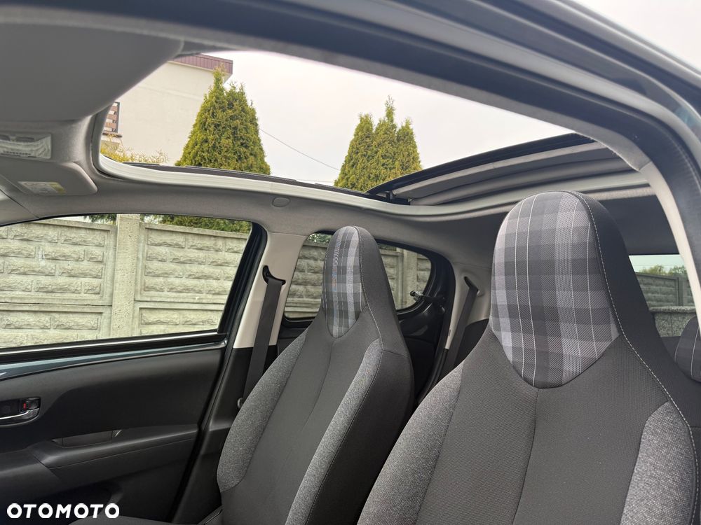 Peugeot 108 VTI 72 Top Allure - 12