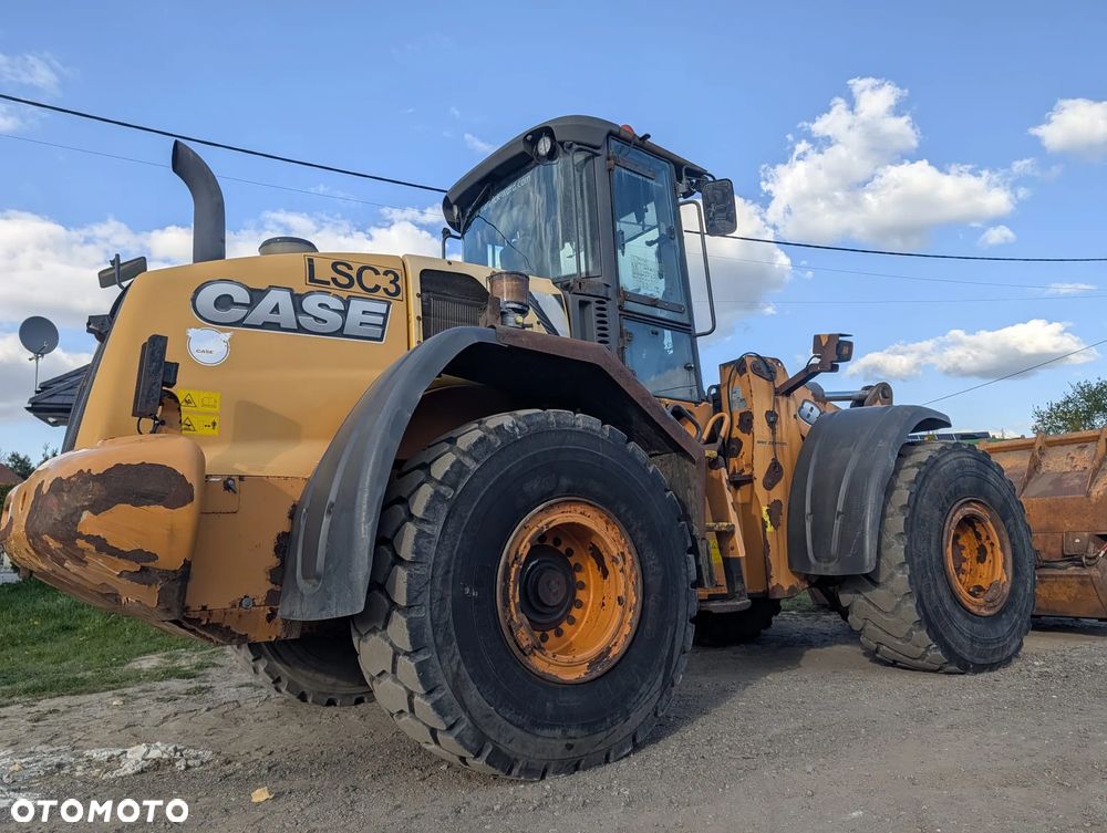 Case 821F - 6