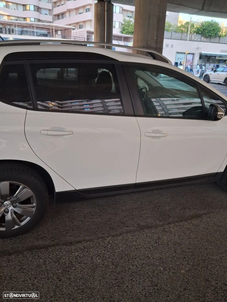 Peugeot 2008 1.2 PureTech Style - 1