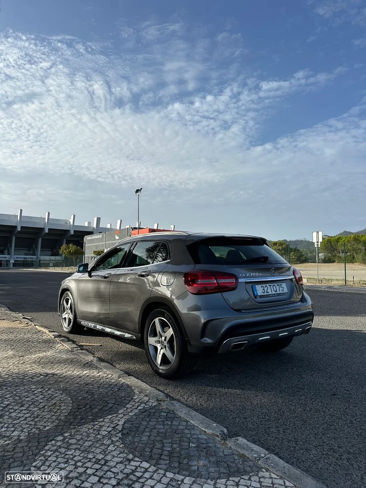 Mercedes-Benz Gla 180 2017 photo 4