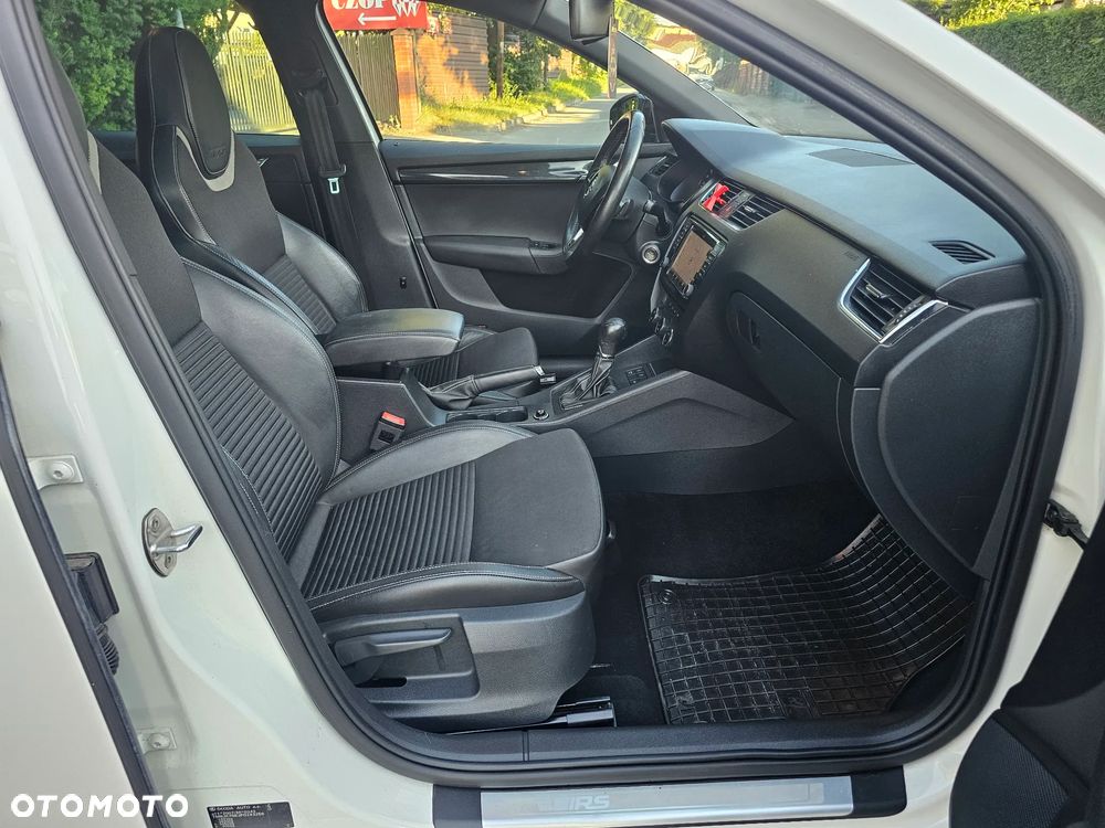 Skoda Octavia 2.0 TDI RS DSG - 16