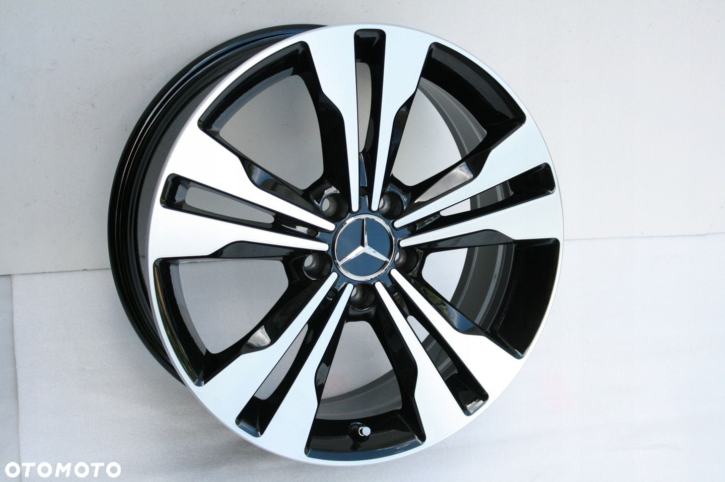 FELGI MERCEDES V VITO A CLA B C GLA GLB 18 OE A2464010400 ORYGINALNE - 4