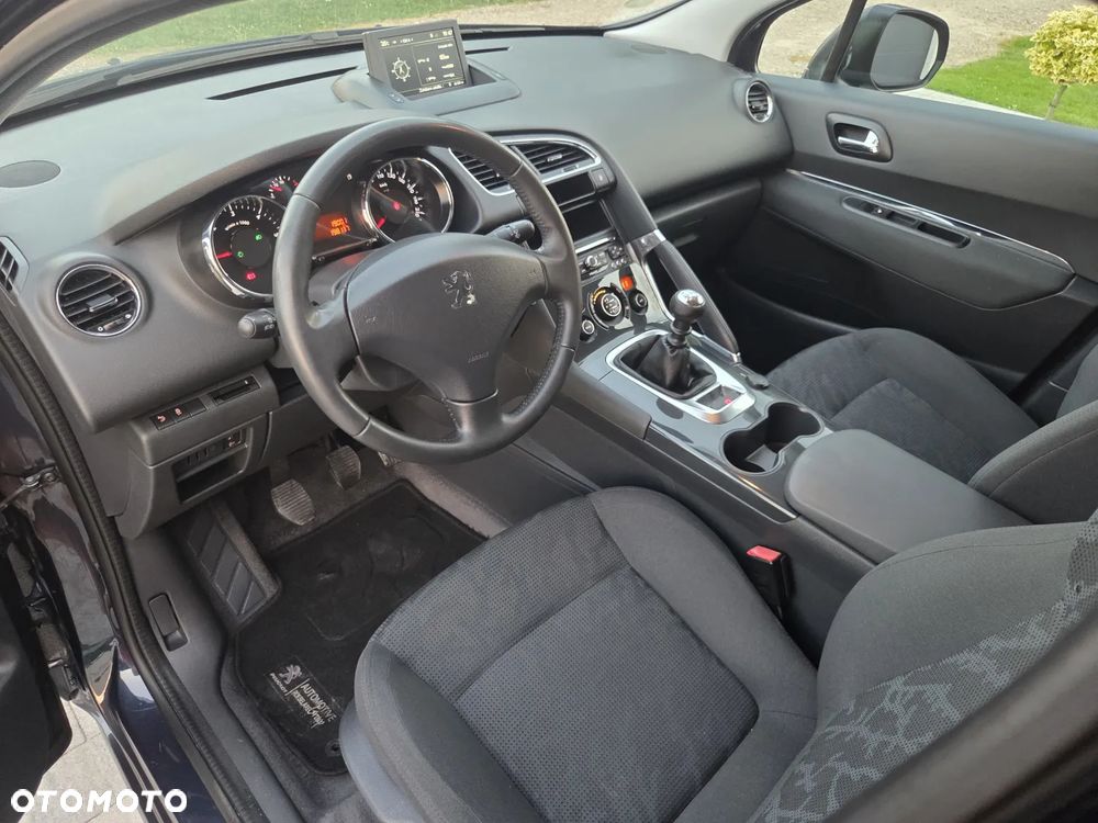 Peugeot 3008 HDi 115 Allure - 5