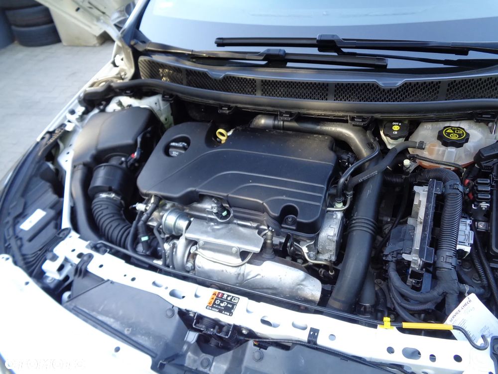 Opel Astra 1.4 Turbo Start/Stop Automatik Ultimate - 26