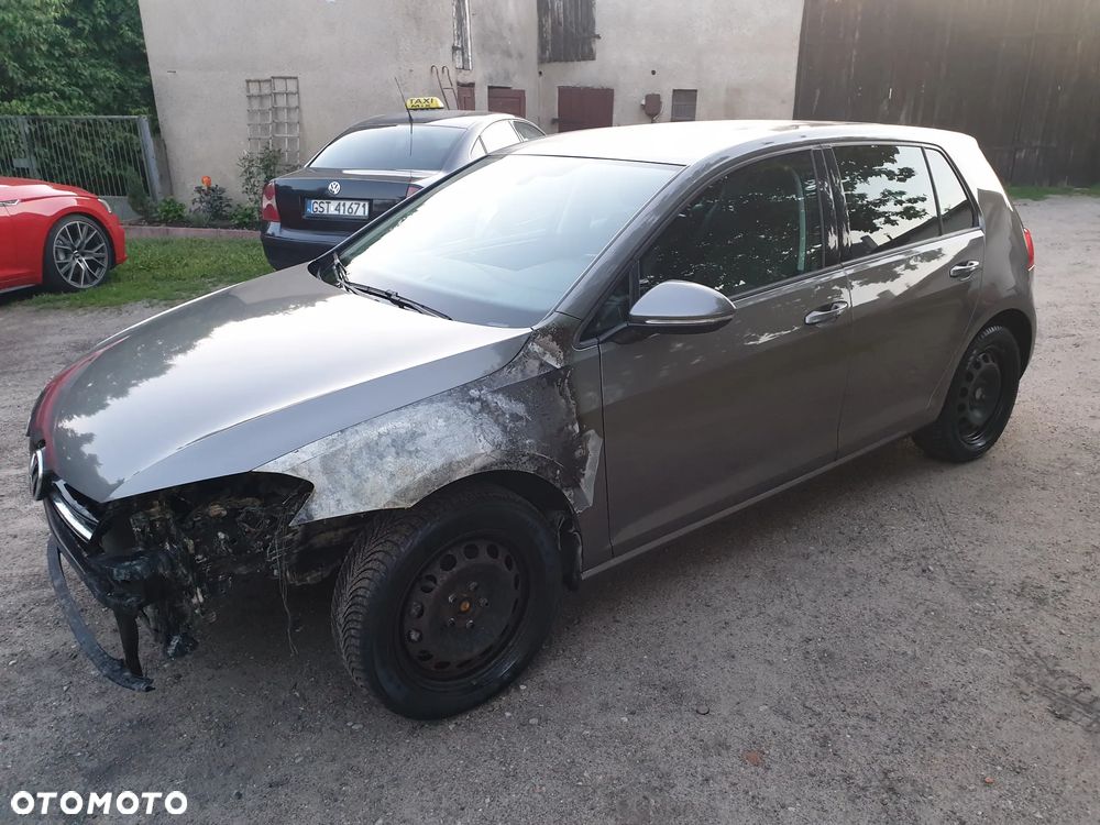 Volkswagen Golf 1.6 TDI BlueMotion Comfortline - 6