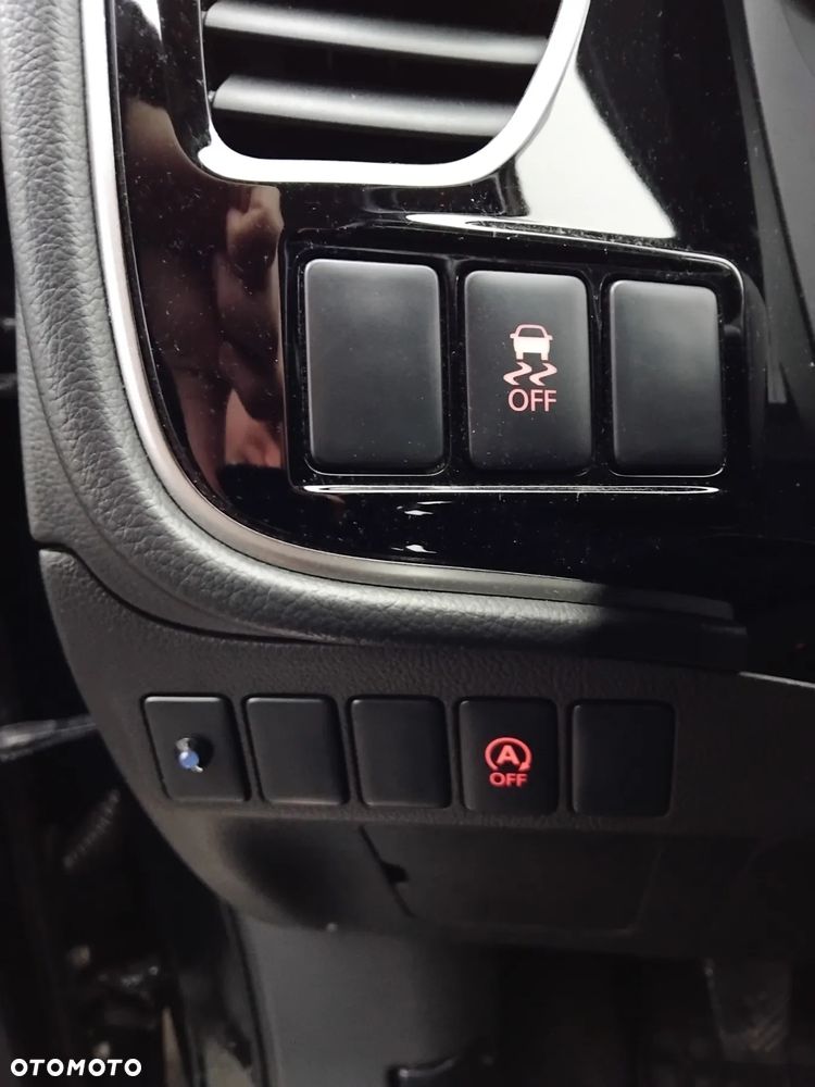 Mitsubishi Outlander 2.0 Invite + 2WD - 13