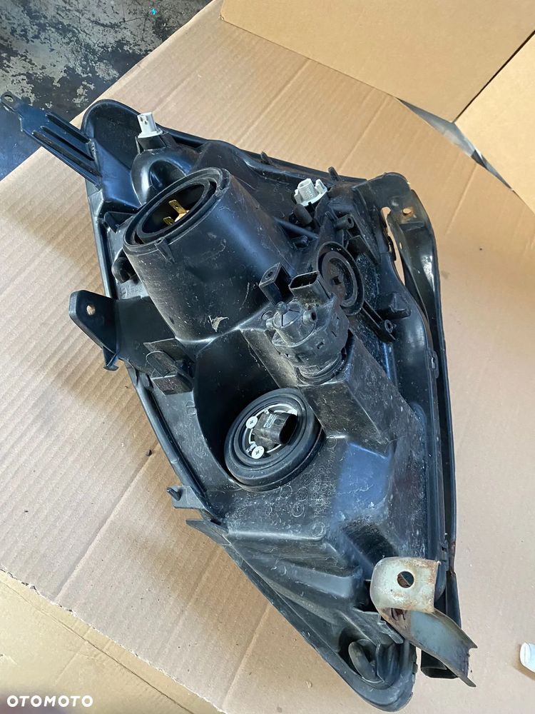 LAMPA PRAWA PRZÓD PRZEDNIA HONDA CIVIC VII LIFT SOCZEWKA EUROPA - 2
