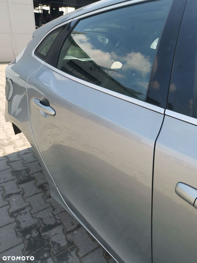 volvo v40 ii 12-19 drzwi prawe tylne tył przód electric silver - 2