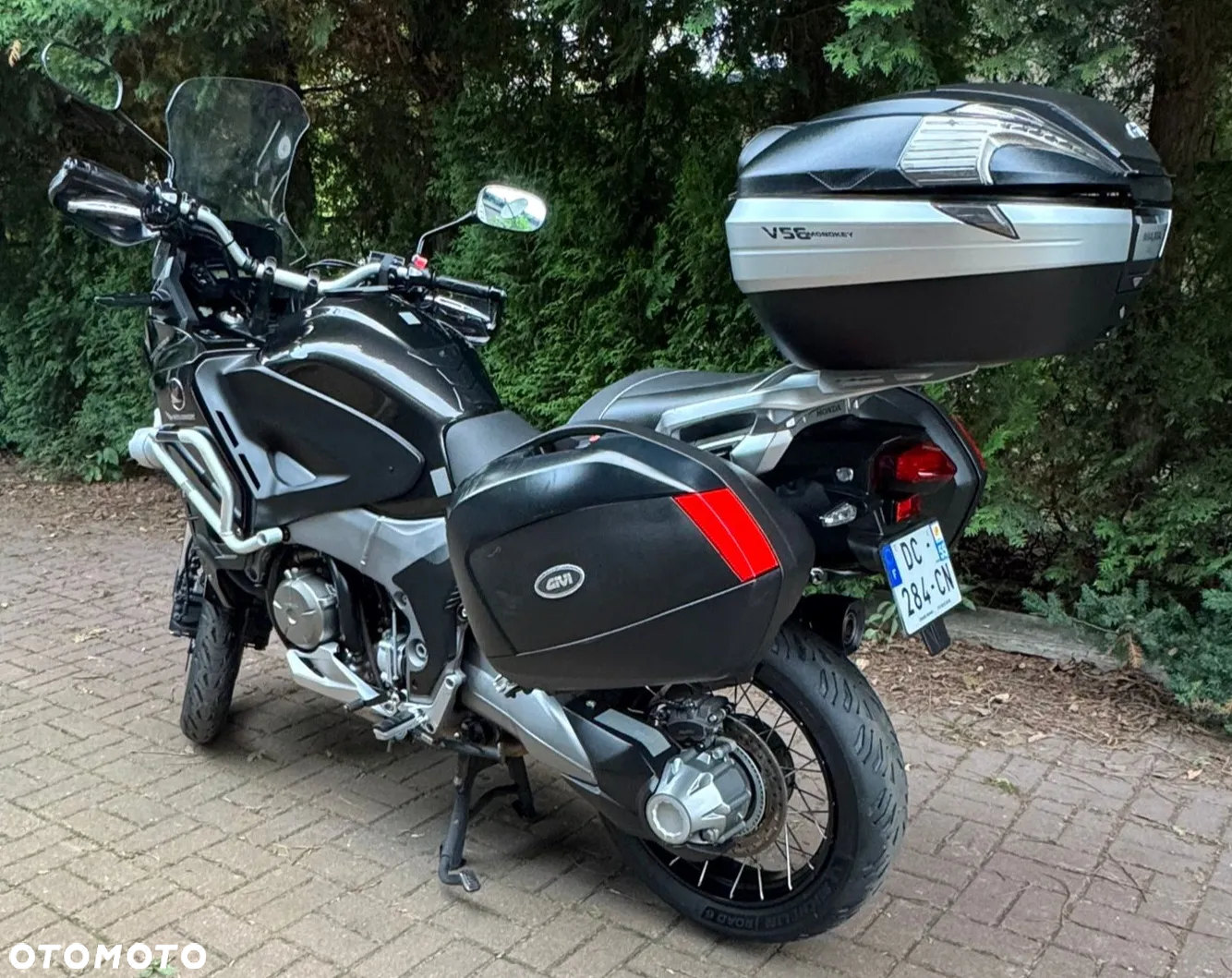 Honda VFR - 12