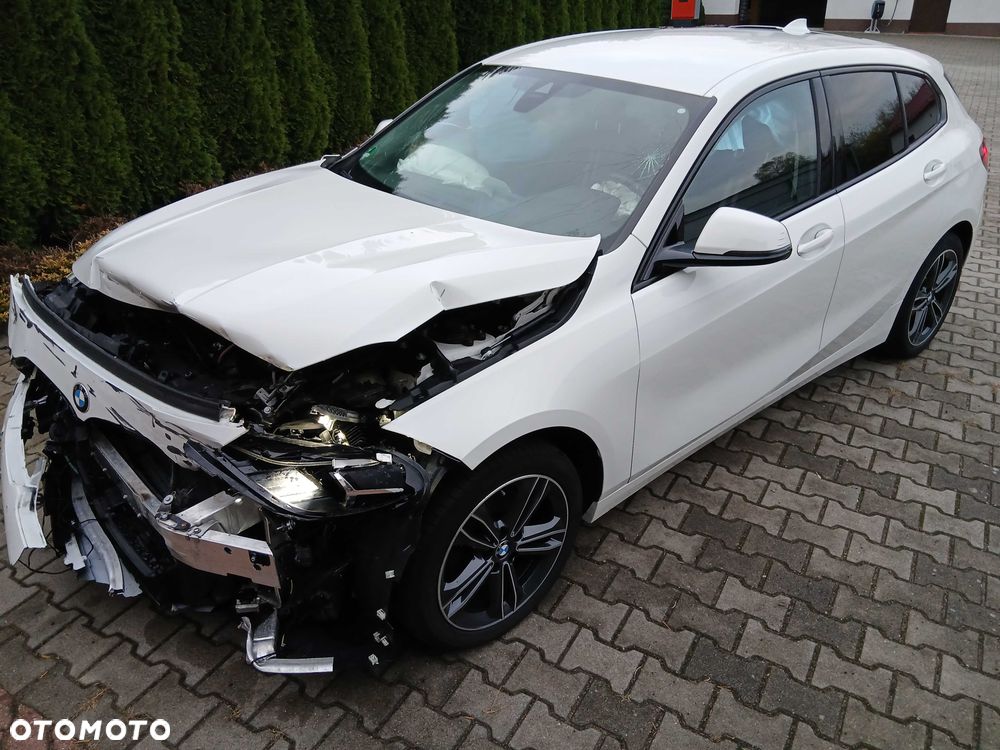 BMW 118D 2020 photo 3