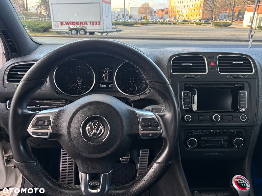 Volkswagen Golf - 15