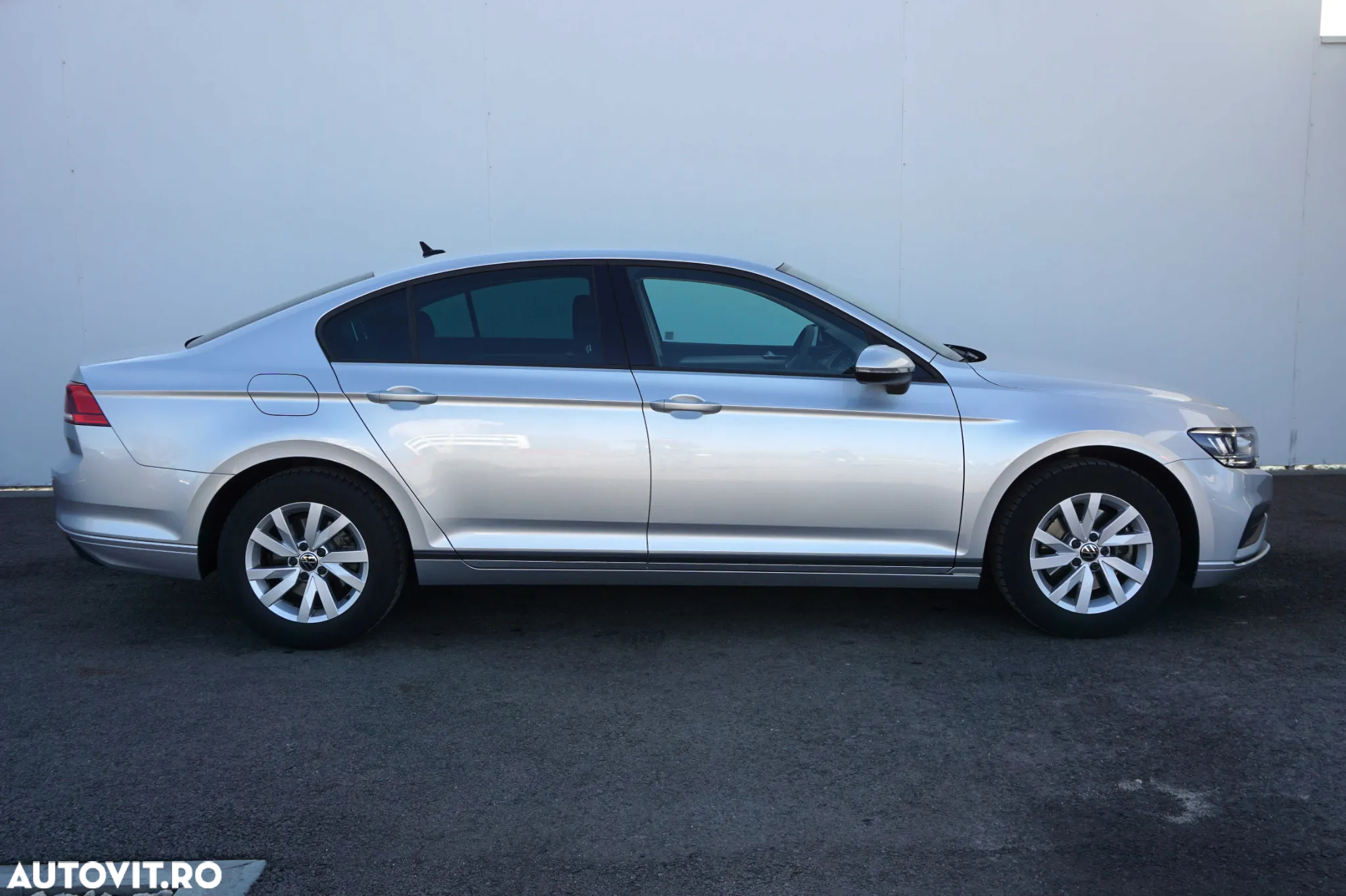 Volkswagen Passat 2.0 TDI DSG Advance - 6
