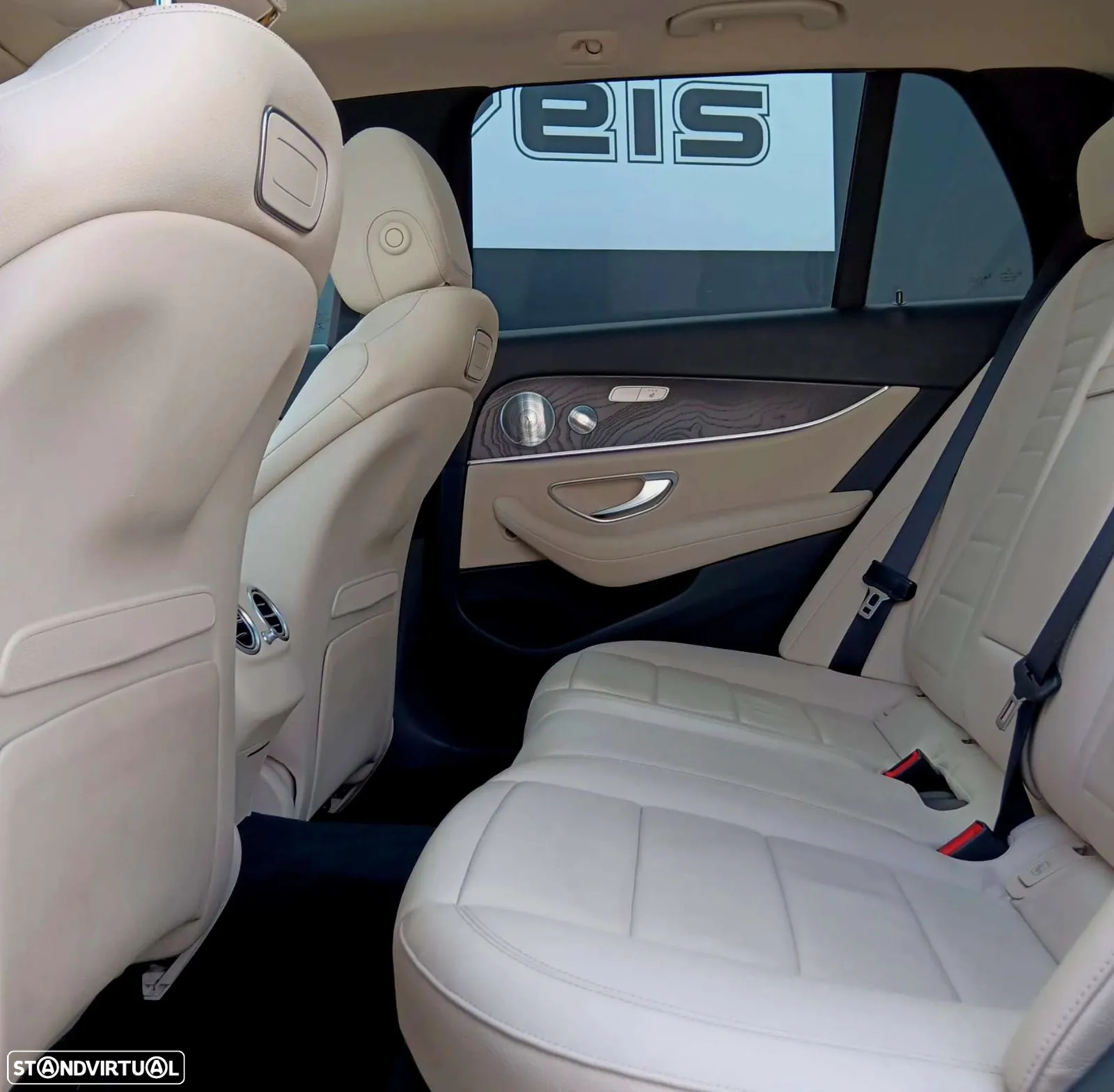 Mercedes-Benz E 300 de Avantgarde - 18