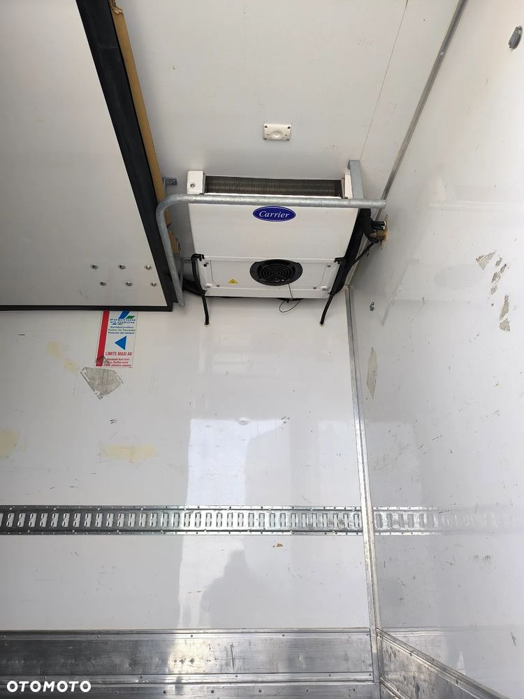 Mitsubishi Fuso center - 15