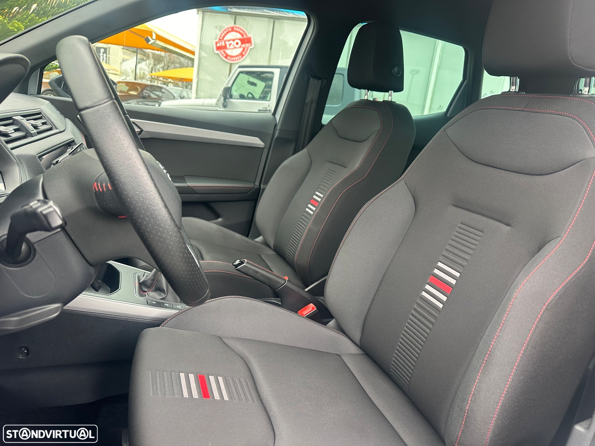 SEAT Arona 1.0 TSI FR - 22