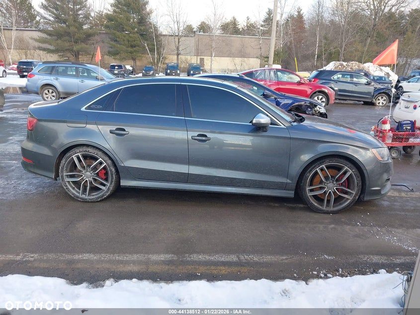 Audi S3 Limousine S tronic - 12