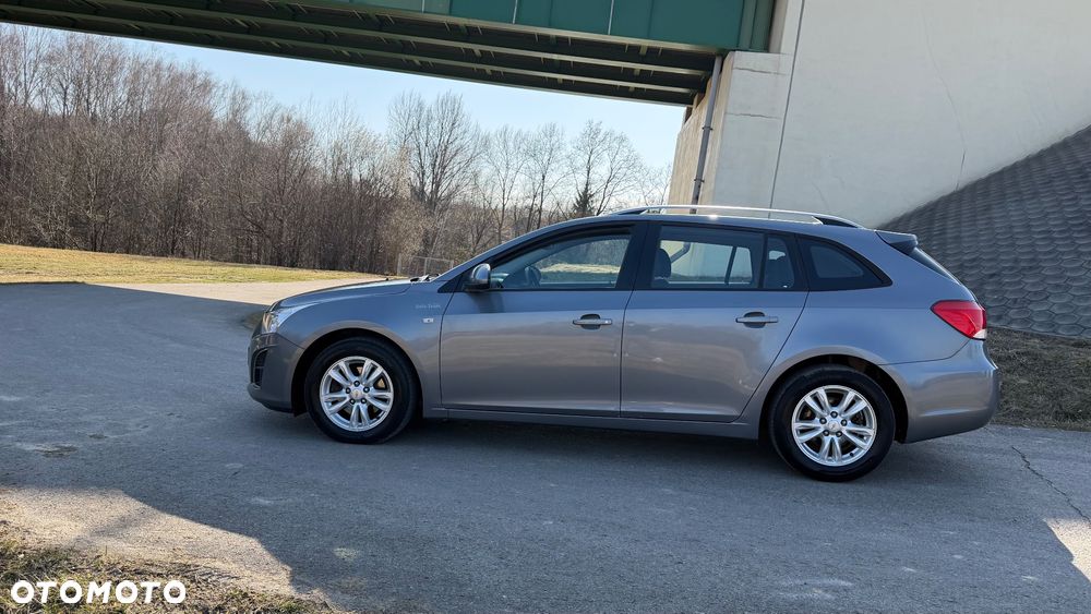 Chevrolet Cruze 1.7 LT - 5