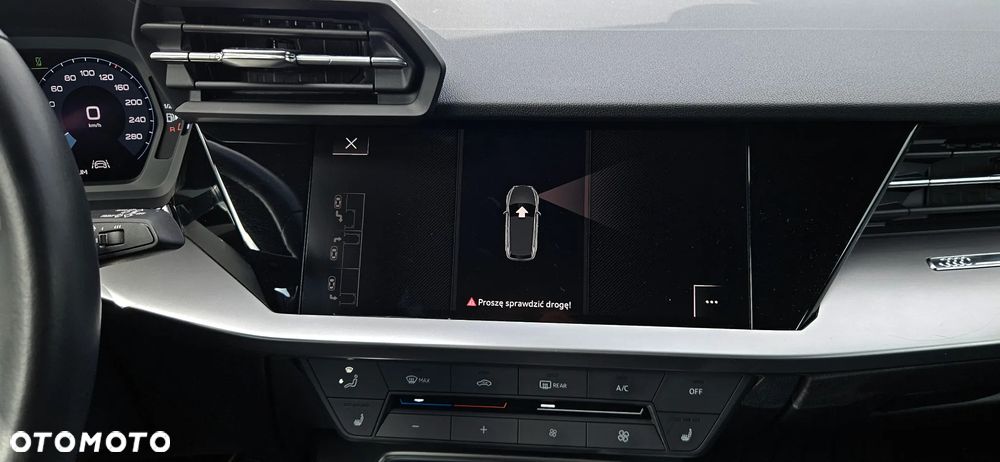 Audi A3 Sportback 35 TFSI S tronic - 32