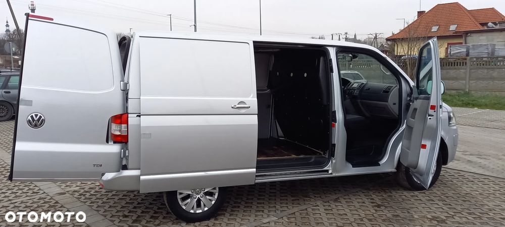 Volkswagen Transporter T5 - 12