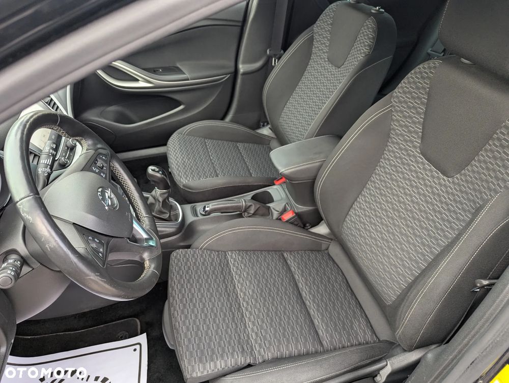 Opel Astra 1.4 Turbo Start/Stop 120 Jahre - 19