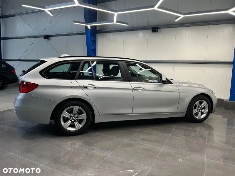 BMW Seria 3 318d - 18