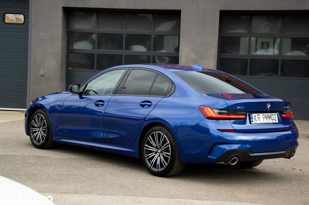BMW Seria 3 320d xDrive M Sport - 1