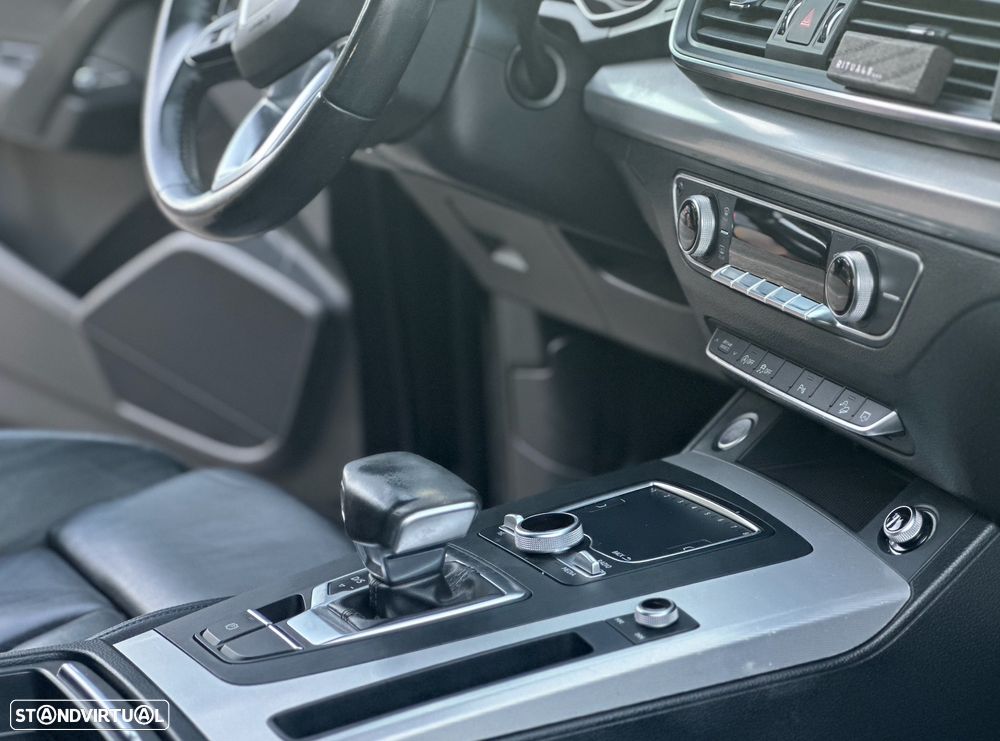 Audi Q5 2.0 TDi quattro Business Line S-line S-tronic - 22