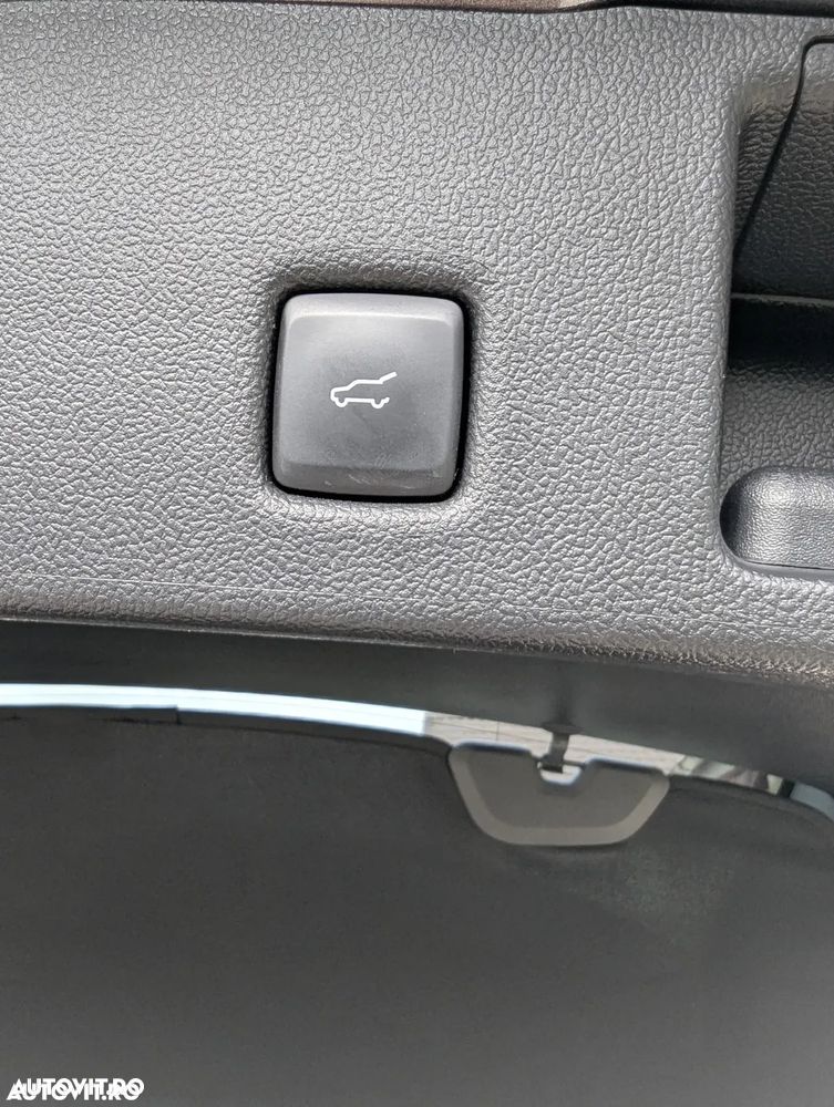 Ford Kuga 2.5 Duratec FHEV 4x4 TITANIUM X - 20