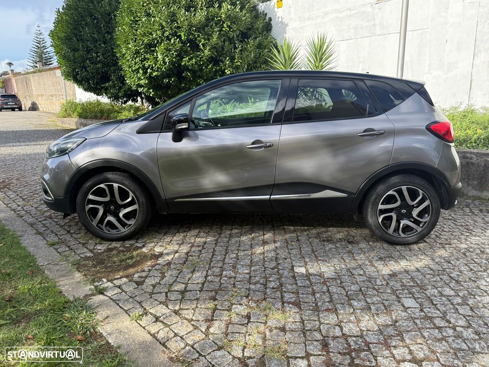 Renault Captur 0.9 TCE Exclusive - 2