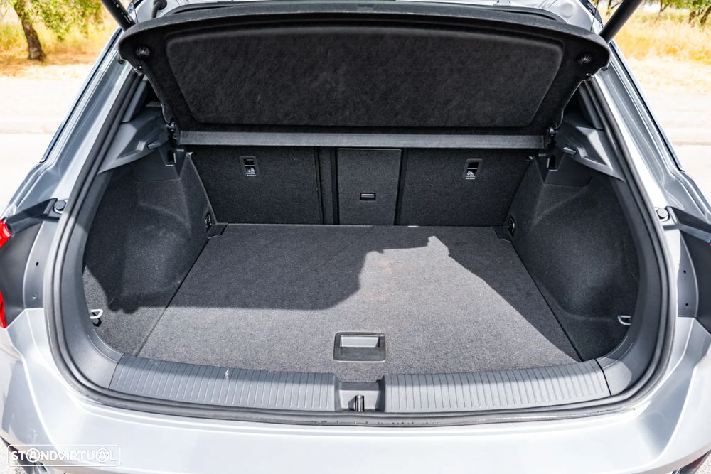 VW T-Roc 2.0 TDI R-Line DSG - 19