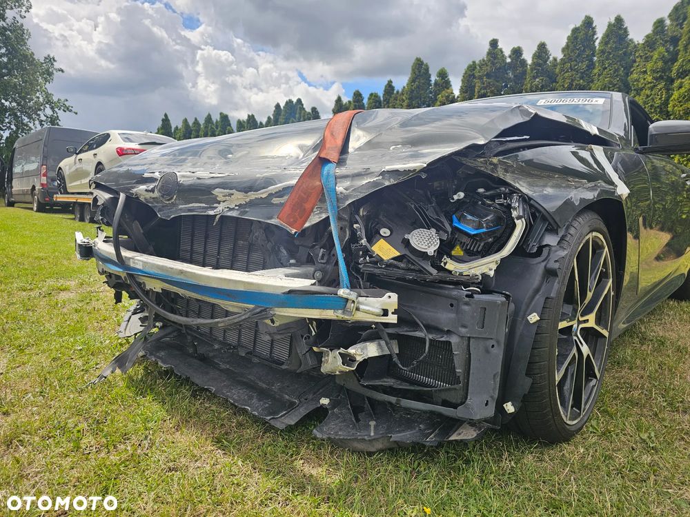 BMW Seria 8 - 10