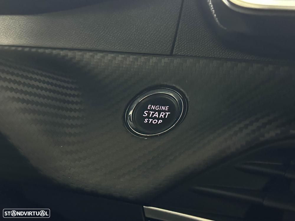 Peugeot e-2008 54 kWh GT - 32