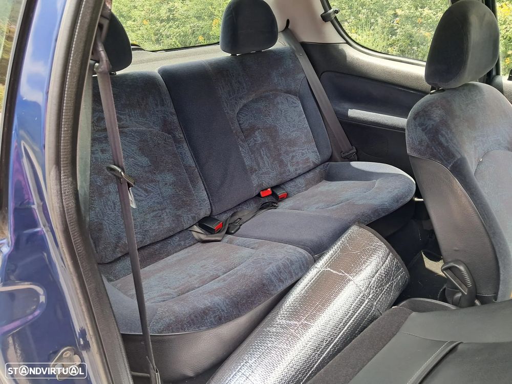Peugeot 206 1.1 Color Line - 3
