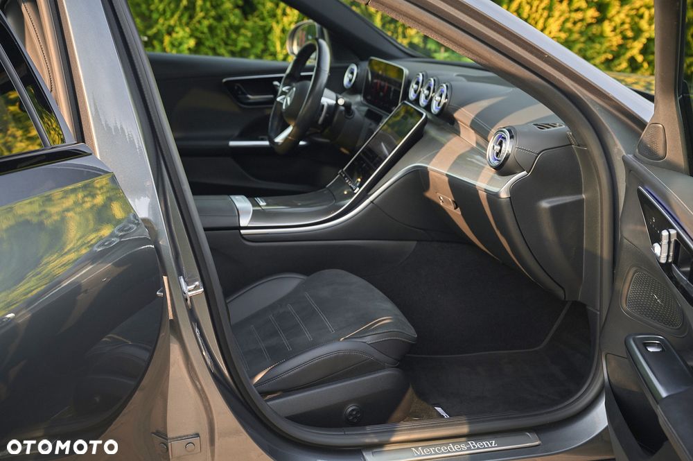 Mercedes-Benz Klasa C 220 d mHEV 4-Matic AMG - 27