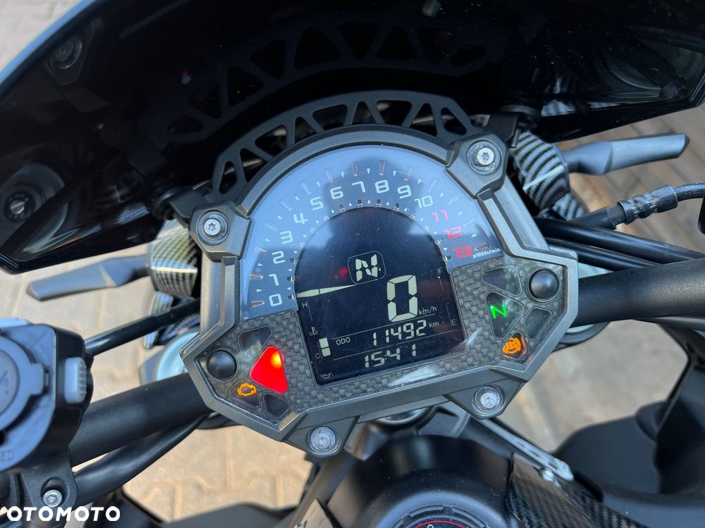 Kawasaki Z 900 - 14