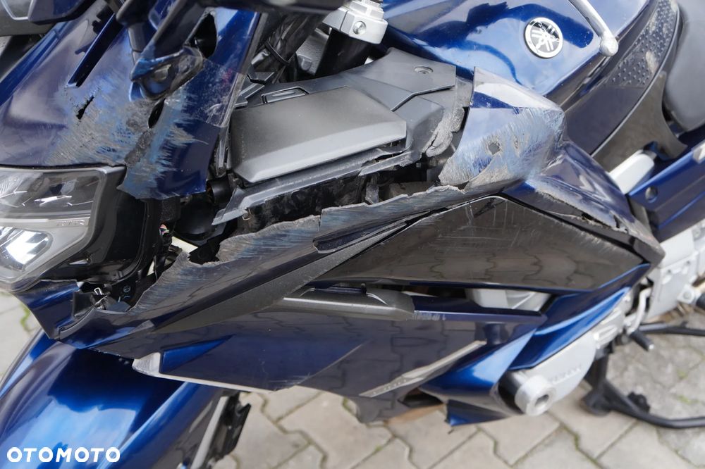 Yamaha FJR - 11