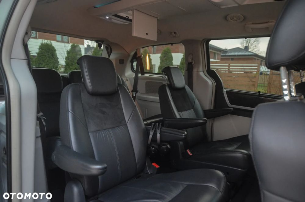 Chrysler Grand Voyager 2.8 CRD Automatik Limited - 34