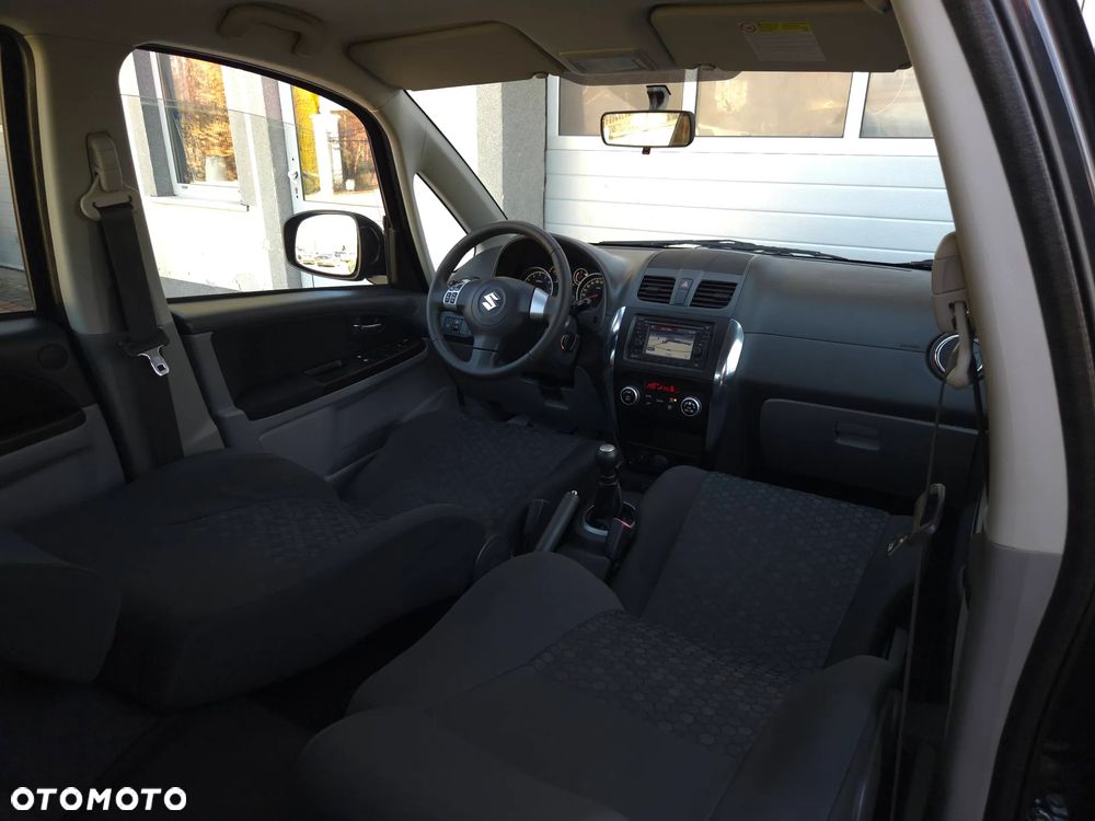 Suzuki SX4 1.6 VVT 4x4 Style - 34