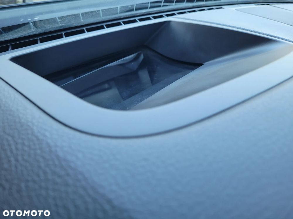 BMW Seria 5 530d xDrive Sport-Aut Luxury Line - 22