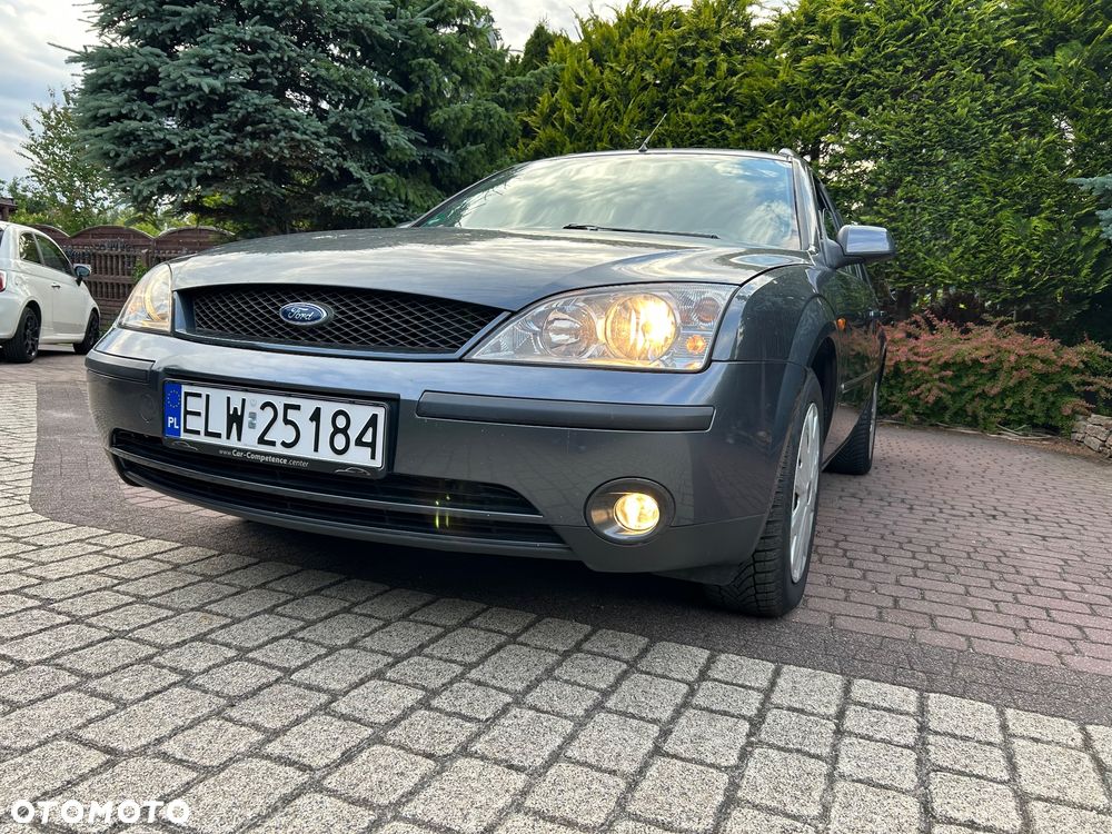 Ford Mondeo 2.0 Trend - 36