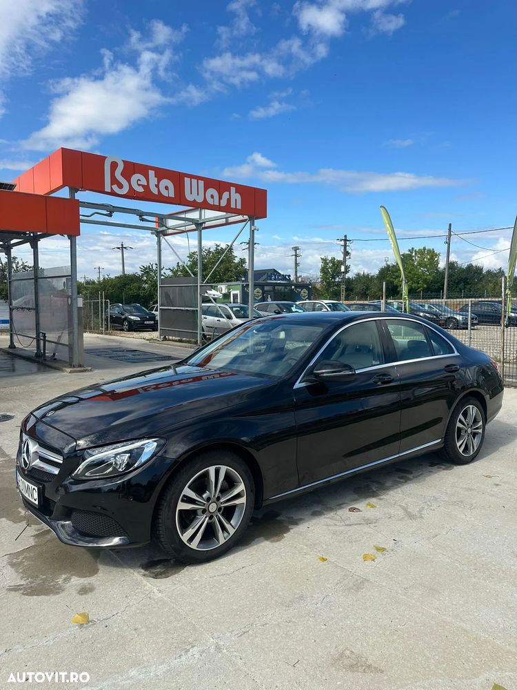 Mercedes-Benz C - 32