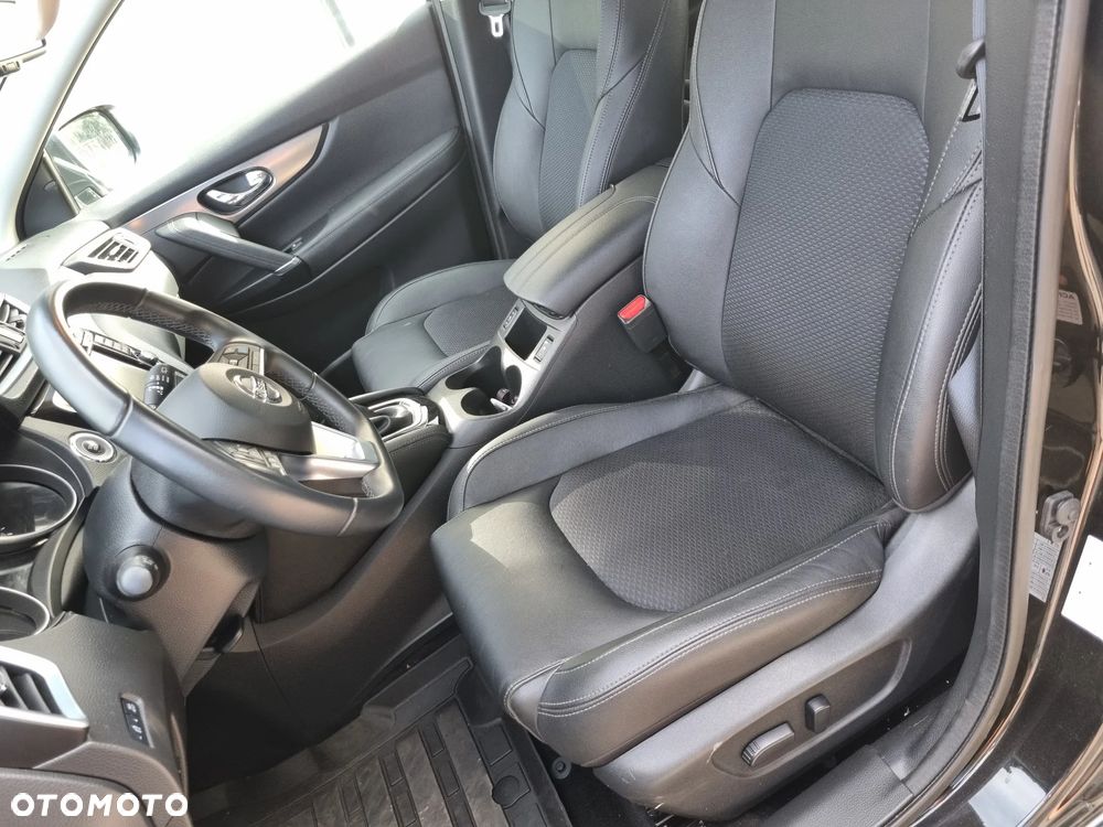 Nissan Qashqai 1.7 dCi 4x4 Tekna+ Xtronic - 7