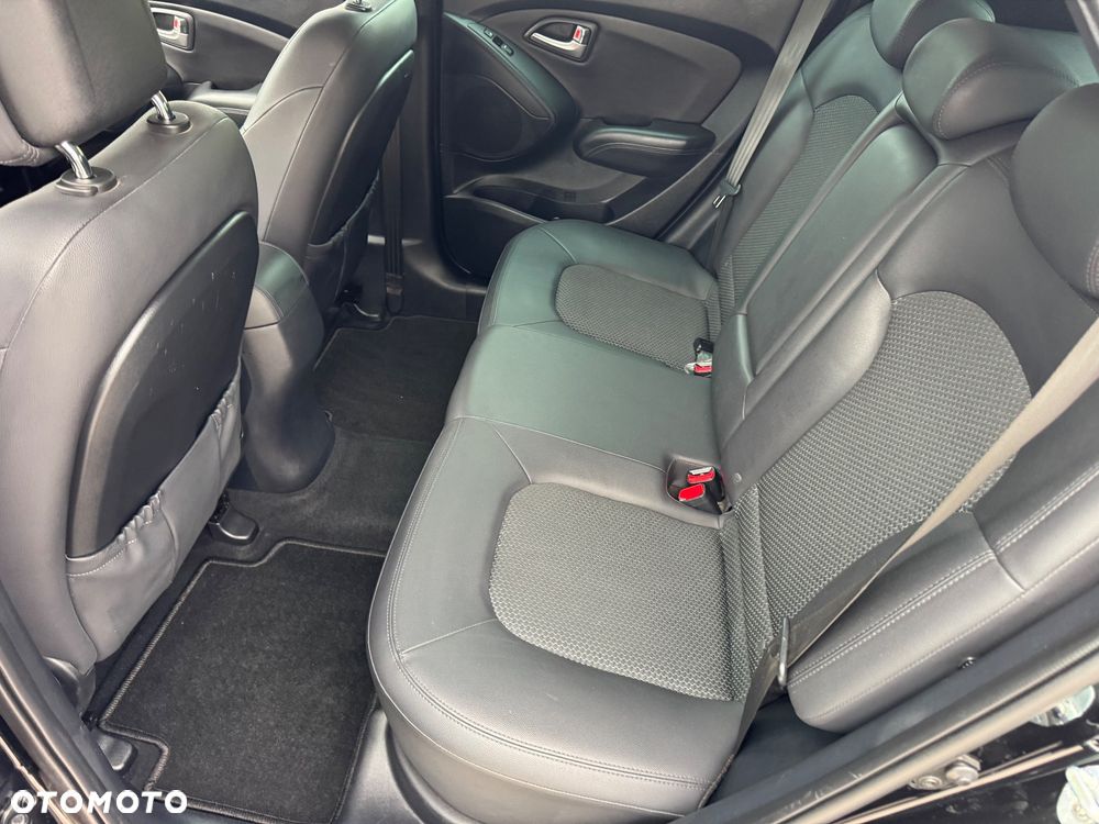 Hyundai ix35 1.6 2WD UEFA EURO 2012 Edition - 17