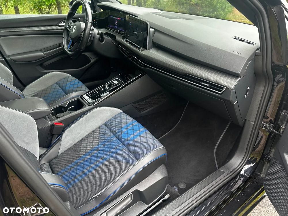 Volkswagen Golf - 18