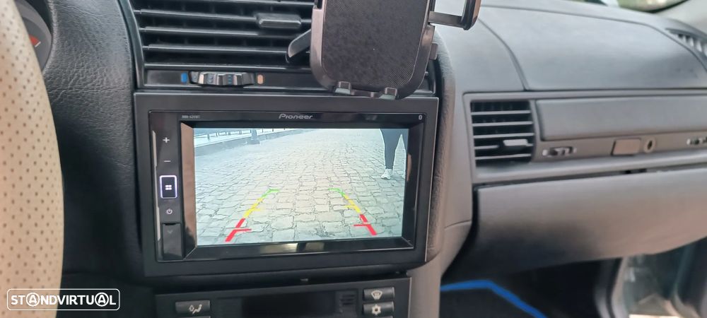 BMW 318 tds - 15
